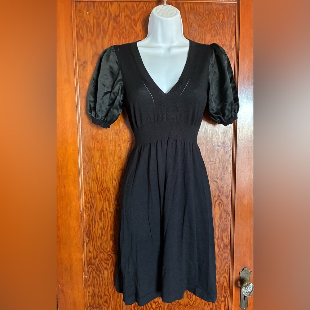 BCBG Maxazria Silk Sleeve Dress Sz XS